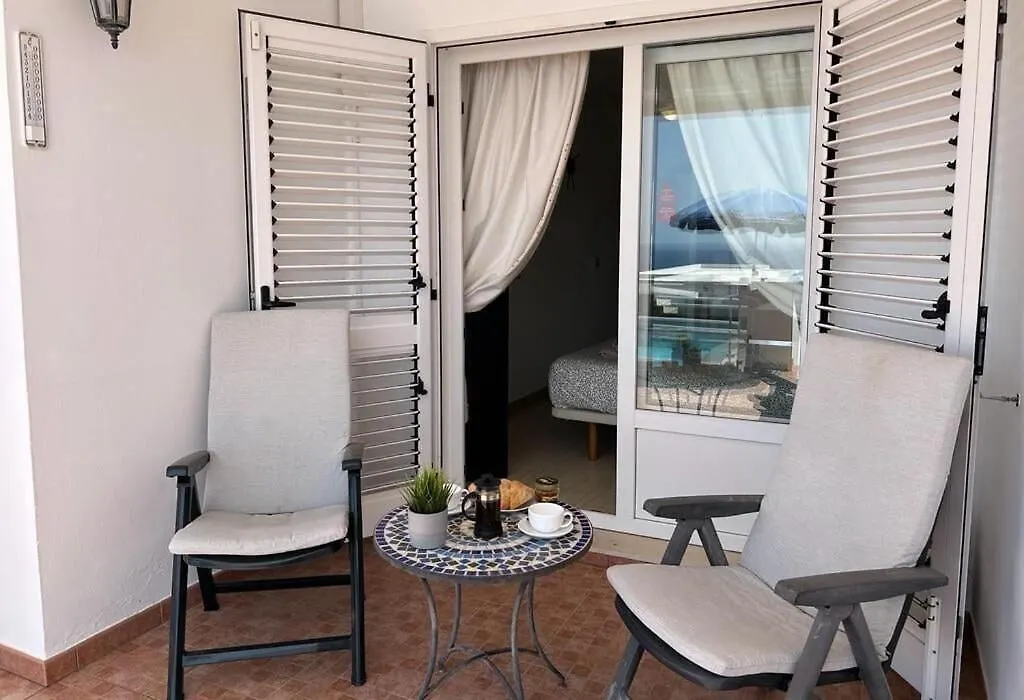 2 Bedroom Villa In Puerto Del Carmen Puerto del Carmen  Holiday home